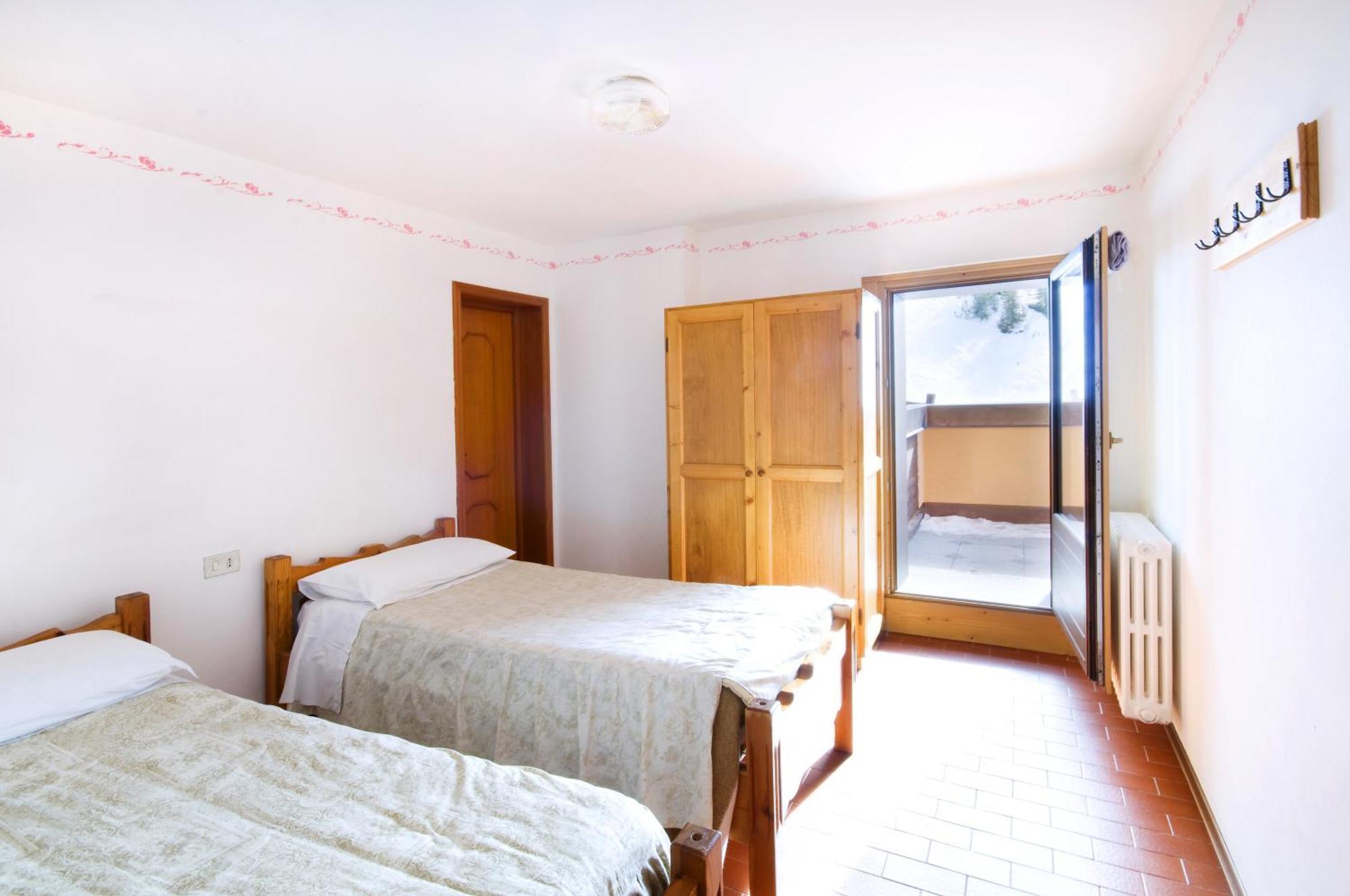 Chalet Dei Rododendri Villa Valdisotto Habitación foto